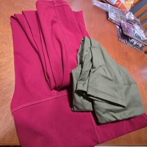 Red and Green Activewear  I Pair Of Leggings And A Pair Of Capries